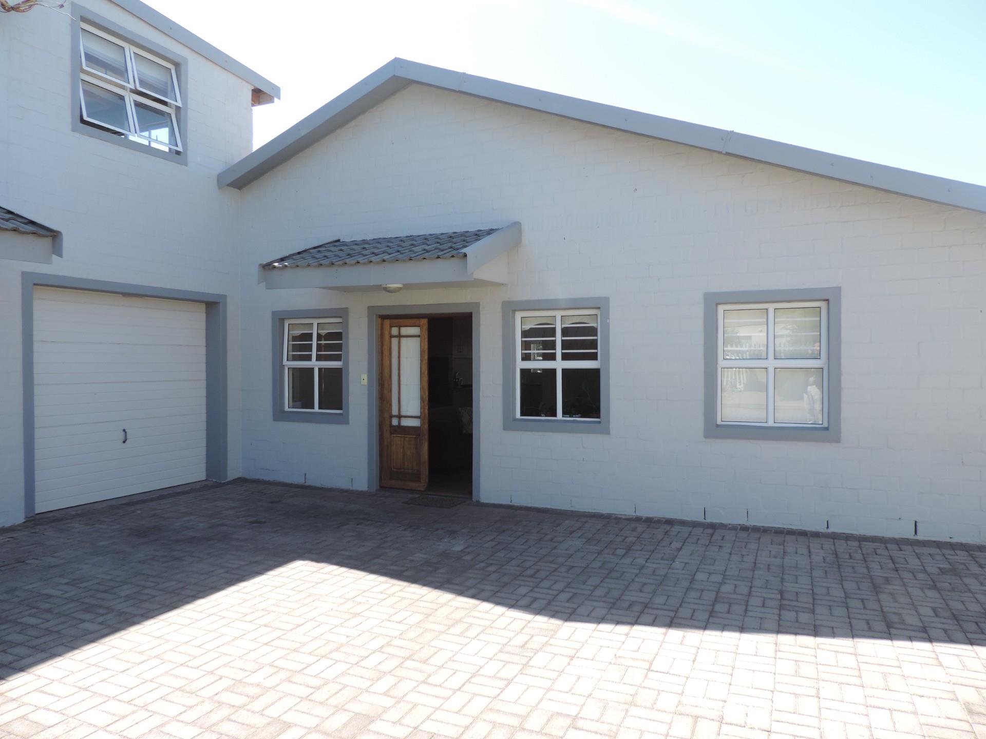 5 Bedroom Property for Sale in Country Club Western Cape